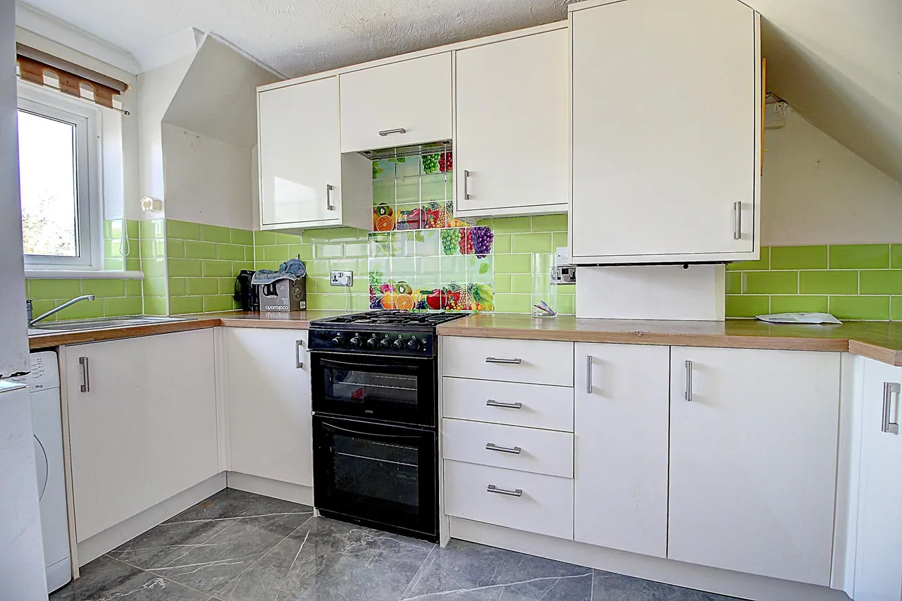 Mansfield Road, Basingstoke, RG22, photo 6