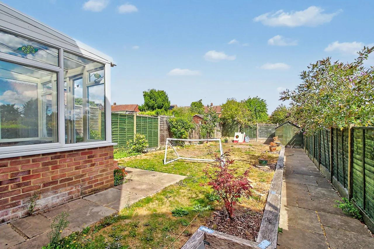 Mansfield Road, Basingstoke, RG22, photo 13