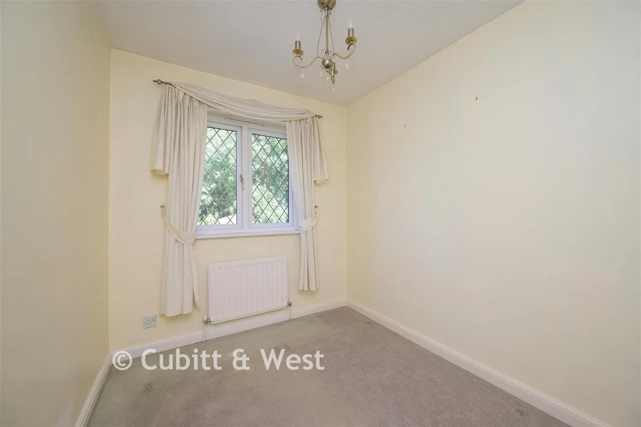 Fleetwood Close, Tadworth, KT20, photo 10
