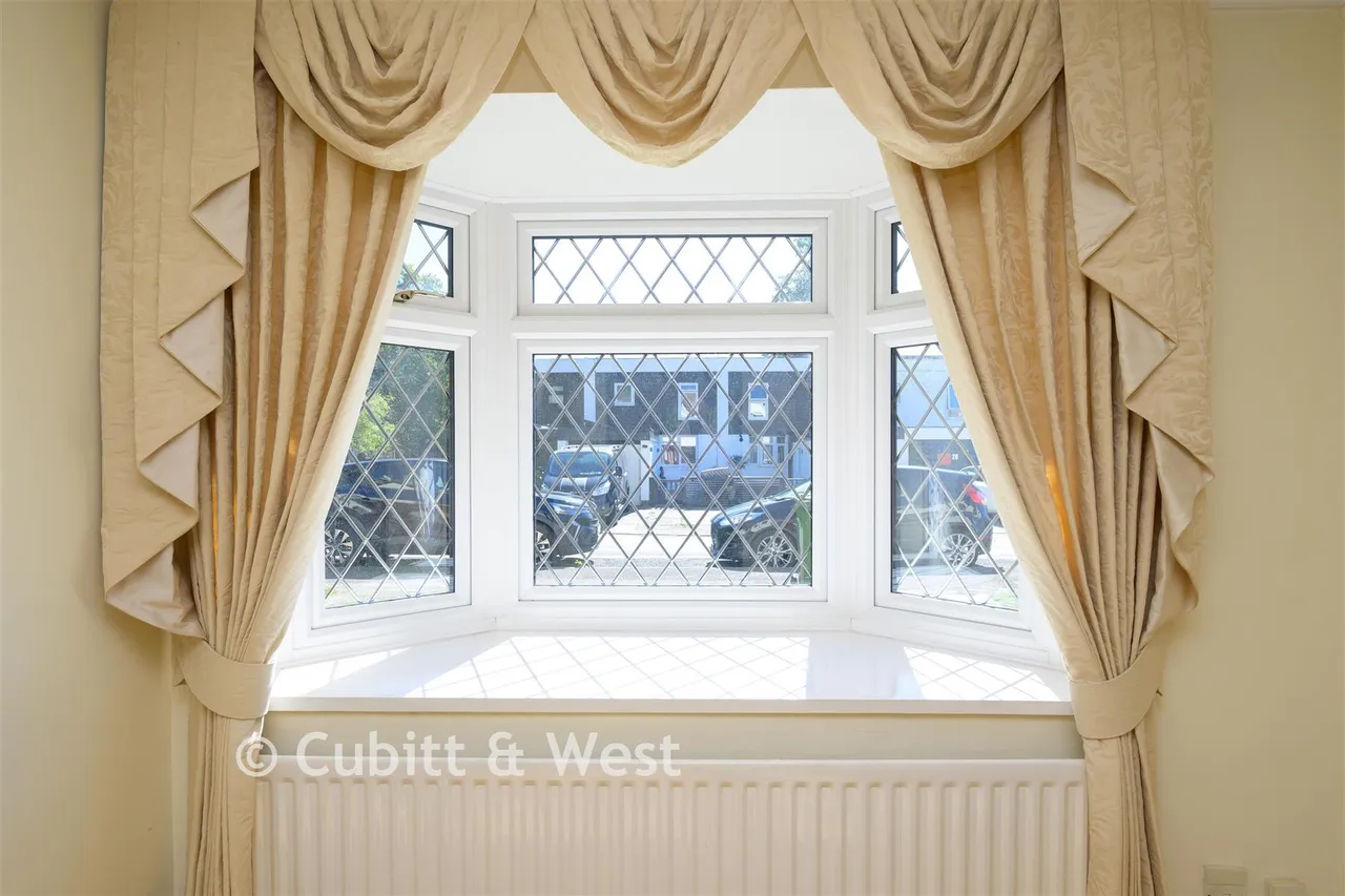 Fleetwood Close, Tadworth, KT20, photo 5
