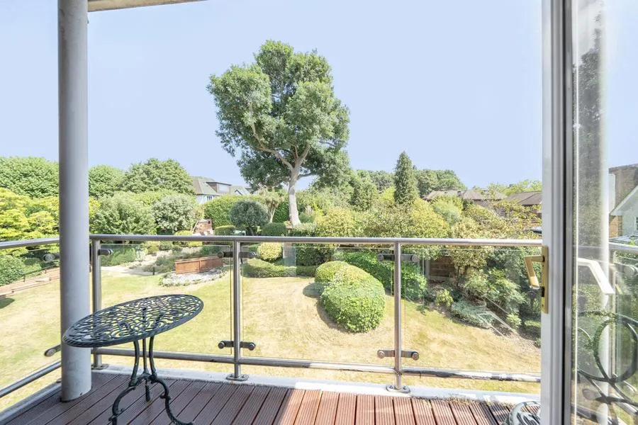 Hendon Lane, London, N3, photo 19