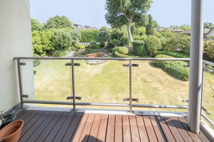 Hendon Lane, London, N3, photo 18