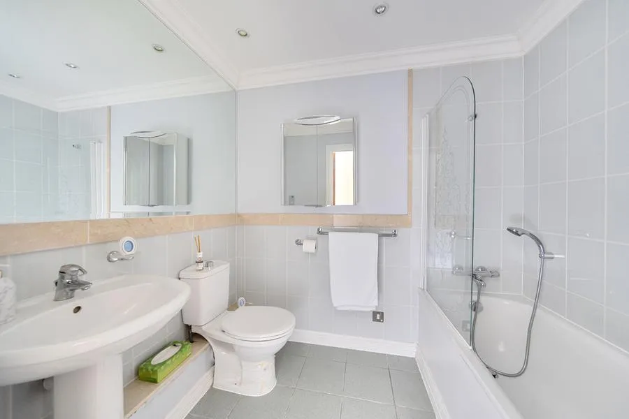 Hendon Lane, London, N3, photo 17