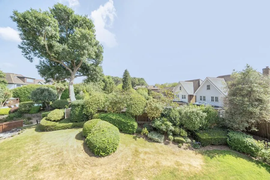 Hendon Lane, London, N3, photo 20