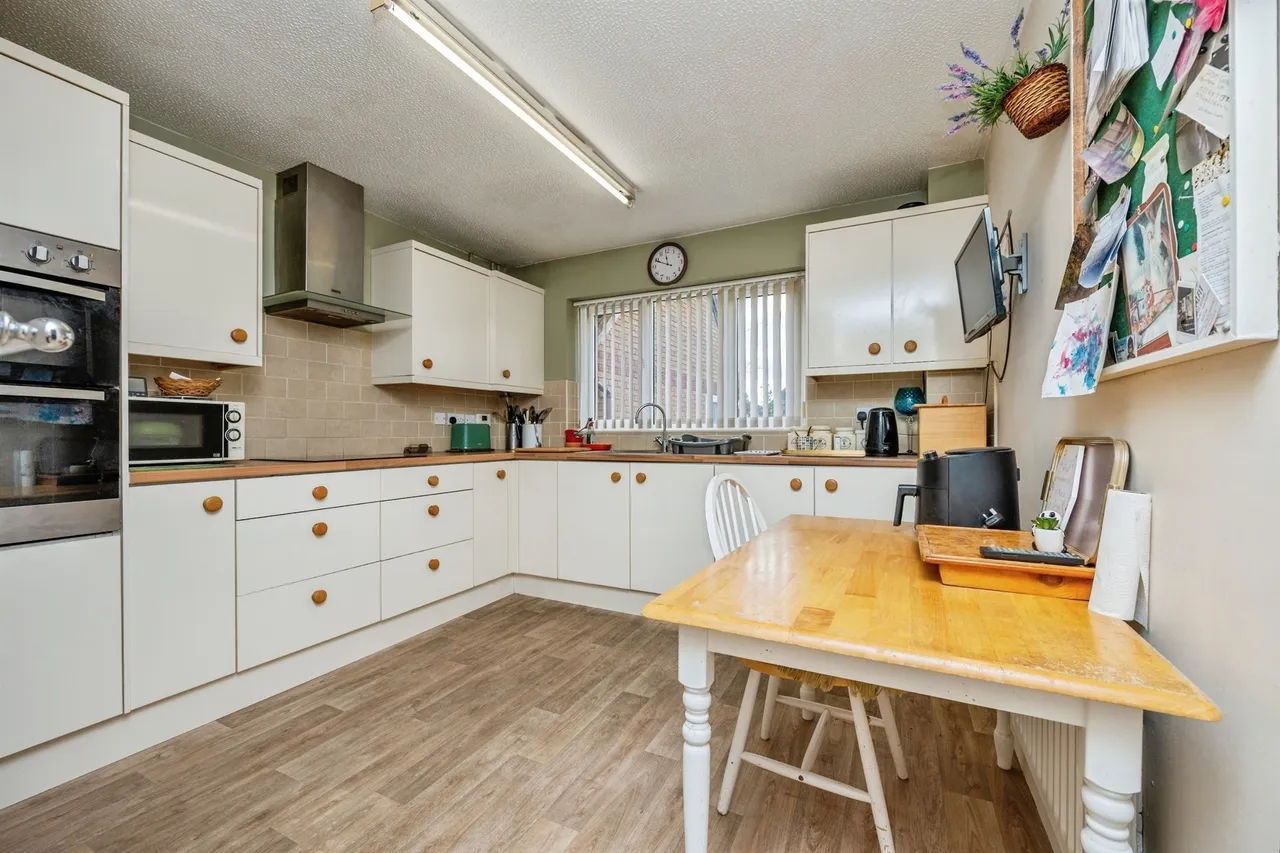 Fiskin Lane, Worcester, photo 8