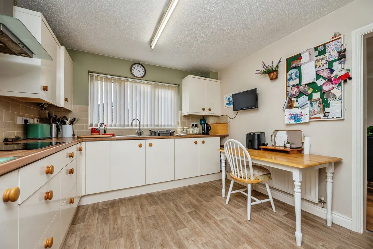 Fiskin Lane, Worcester, photo 7