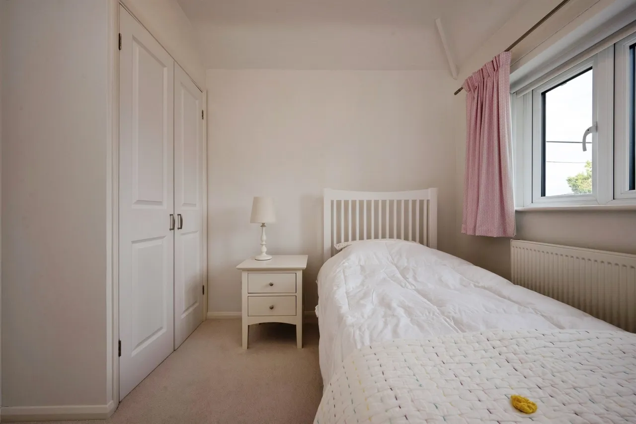 Marroway, Weston Turville, HP22, photo 21