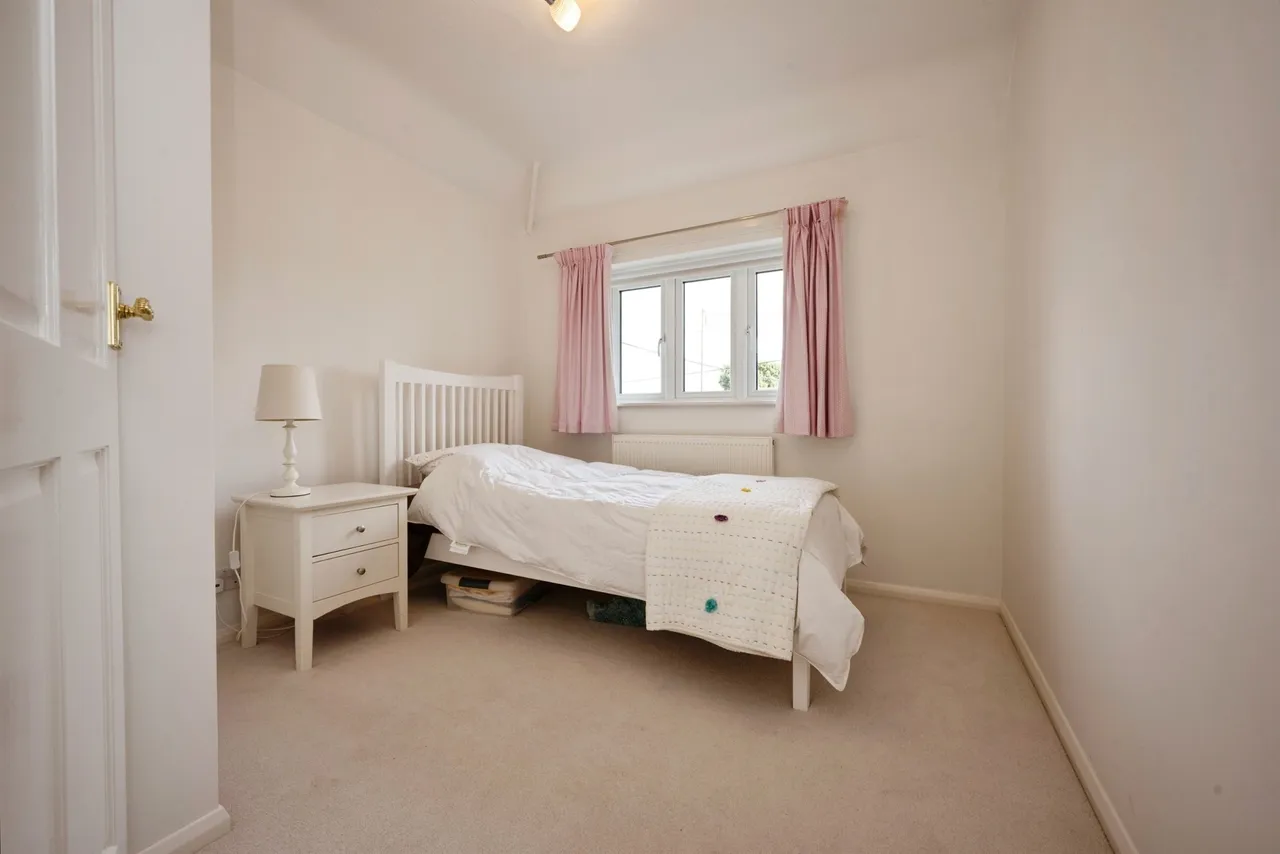 Marroway, Weston Turville, HP22, photo 20