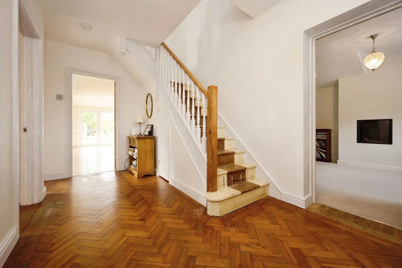 Marroway, Weston Turville, HP22, photo 15