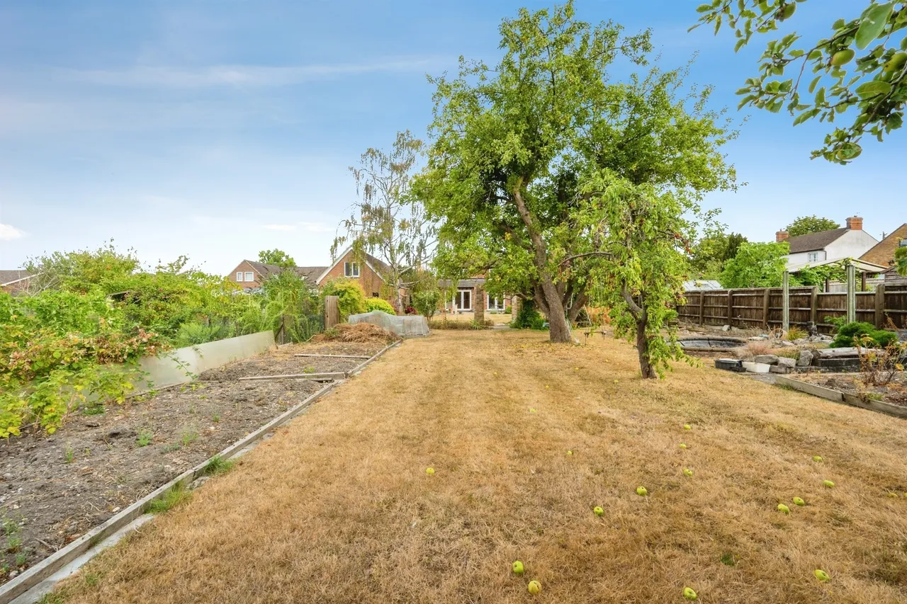Marroway, Weston Turville, HP22, photo 26