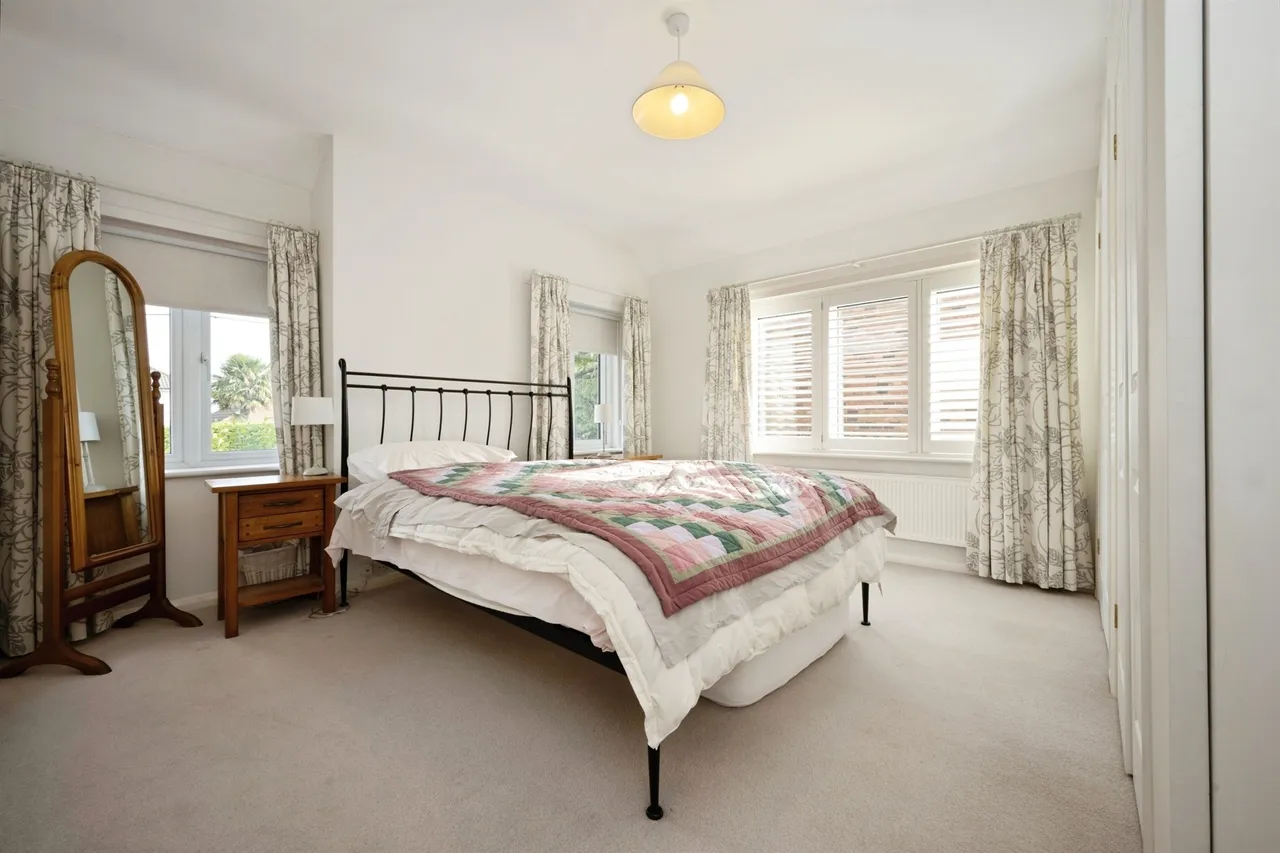 Marroway, Weston Turville, HP22, photo 17