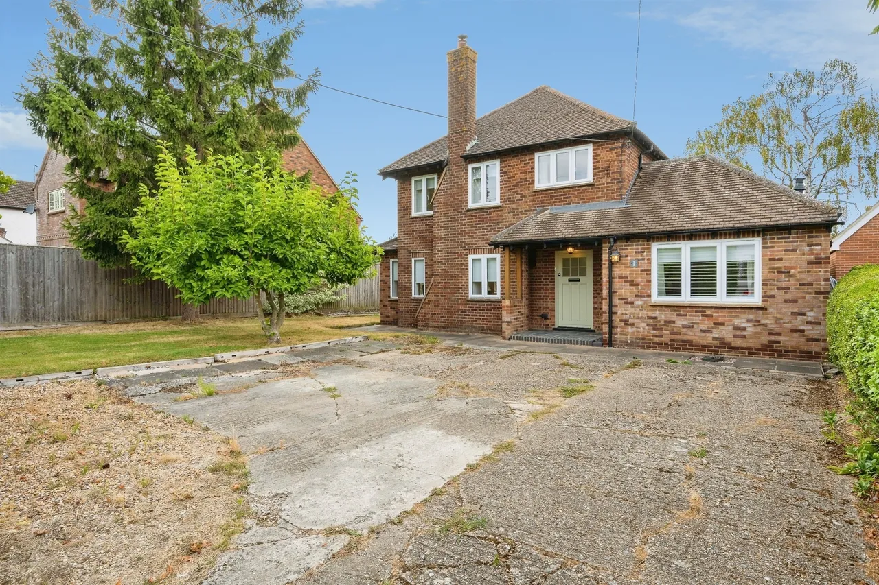 Marroway, Weston Turville, HP22, photo 32