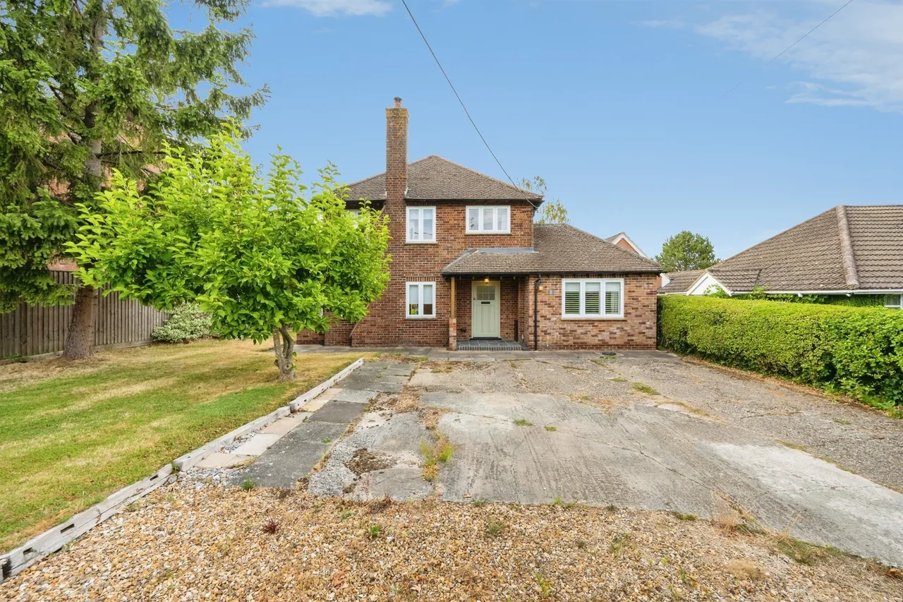 Marroway, Weston Turville, HP22, photo 30