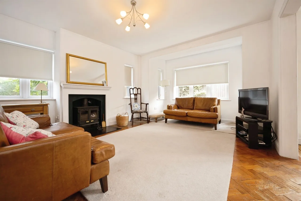 Marroway, Weston Turville, HP22, photo 8