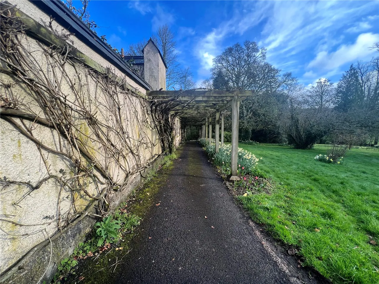 Flat 2, Worth House, Lower Washfield, EX16, photo 9