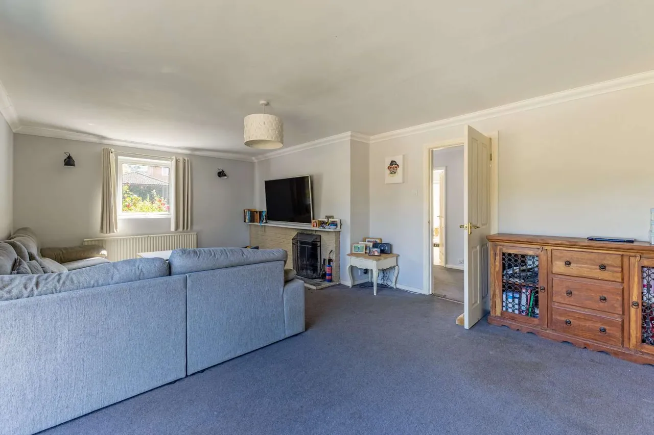Hartley Close, Charlton Kings, Cheltenham, Gloucestershire, GL53 9DN, photo 5
