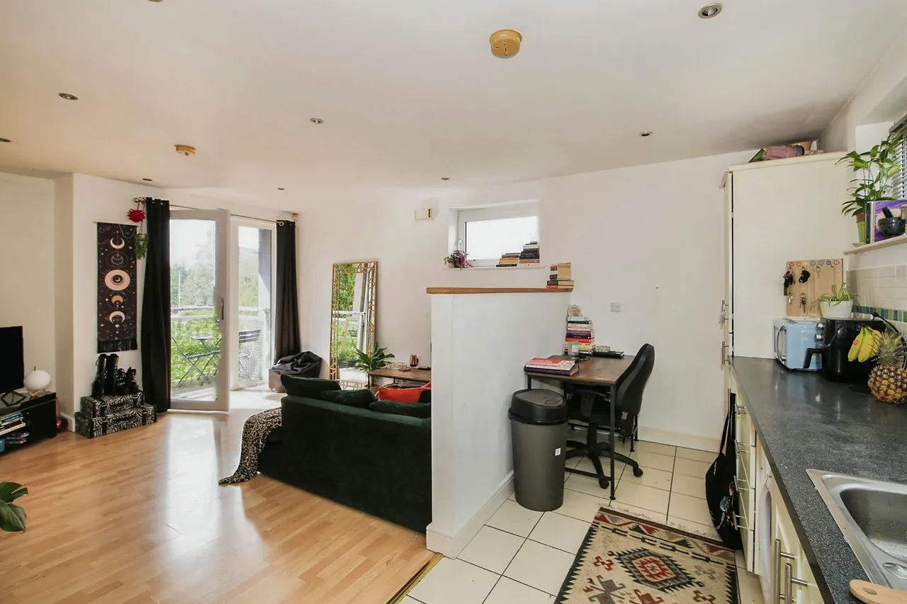 Cubitt Way, Peterborough, PE2, photo 13