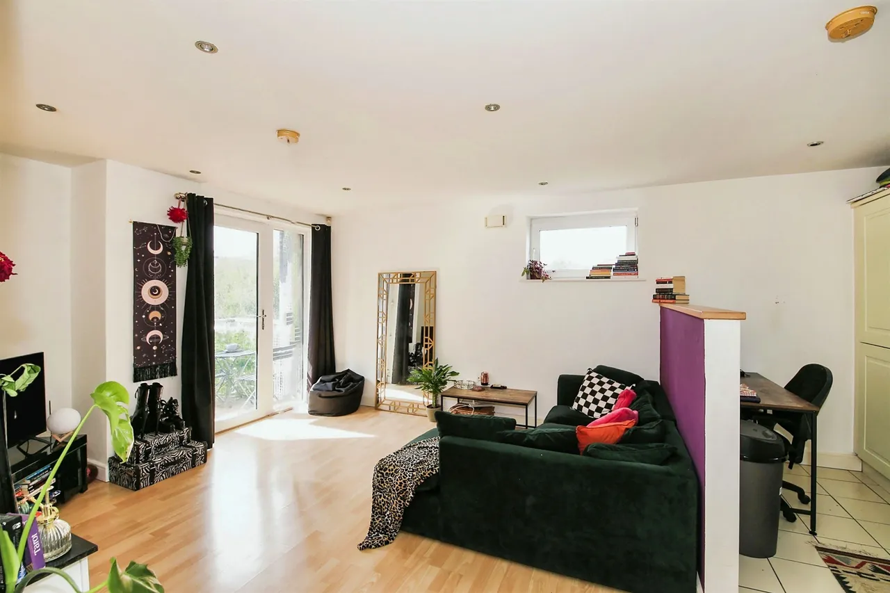 Cubitt Way, Peterborough, PE2, photo 12
