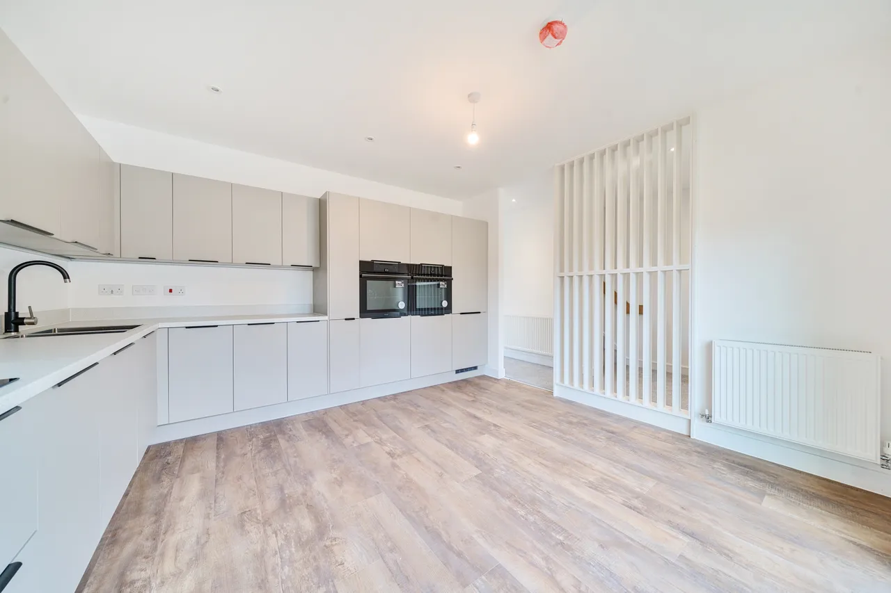 4 bed house to rent — Copper Coin Close, Barrowford