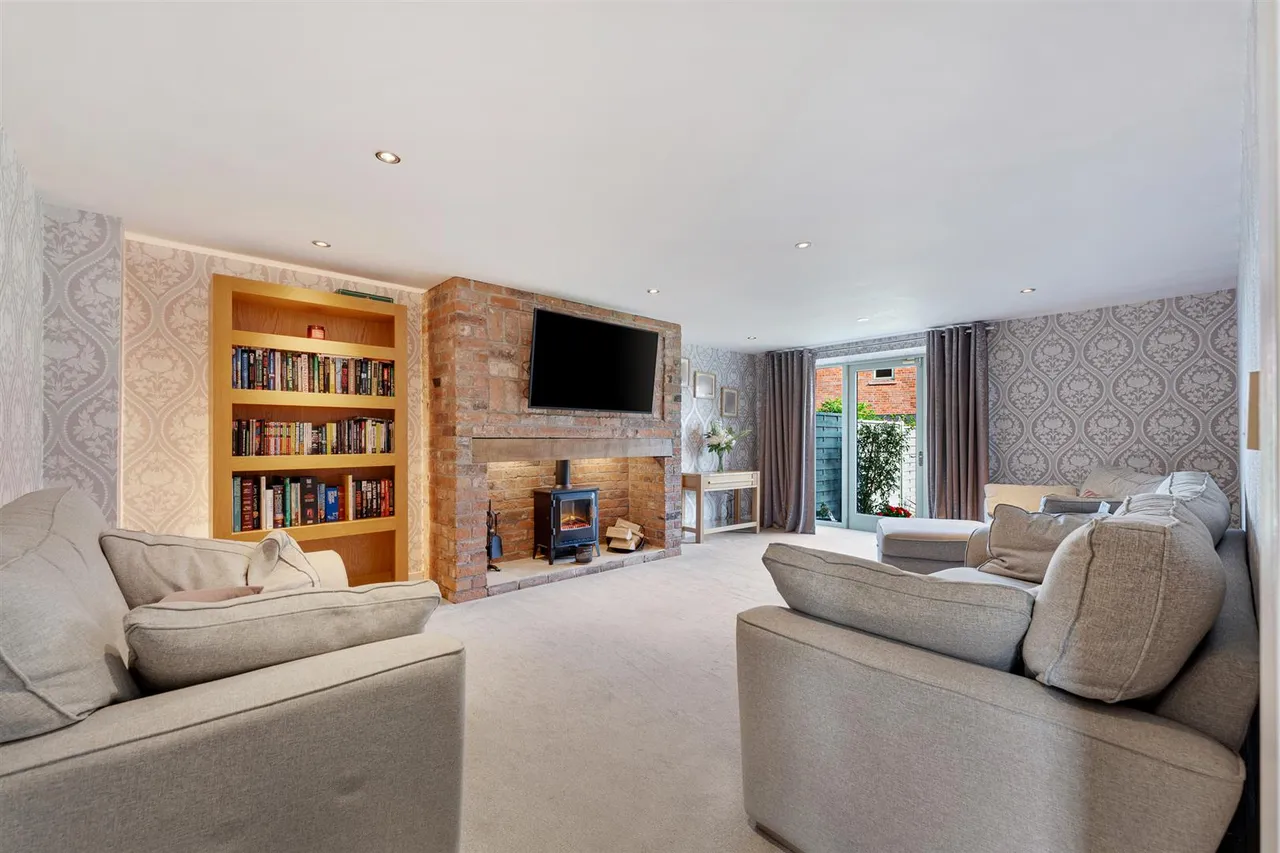 Cranshaw Lane, Widnes, WA8, photo 9