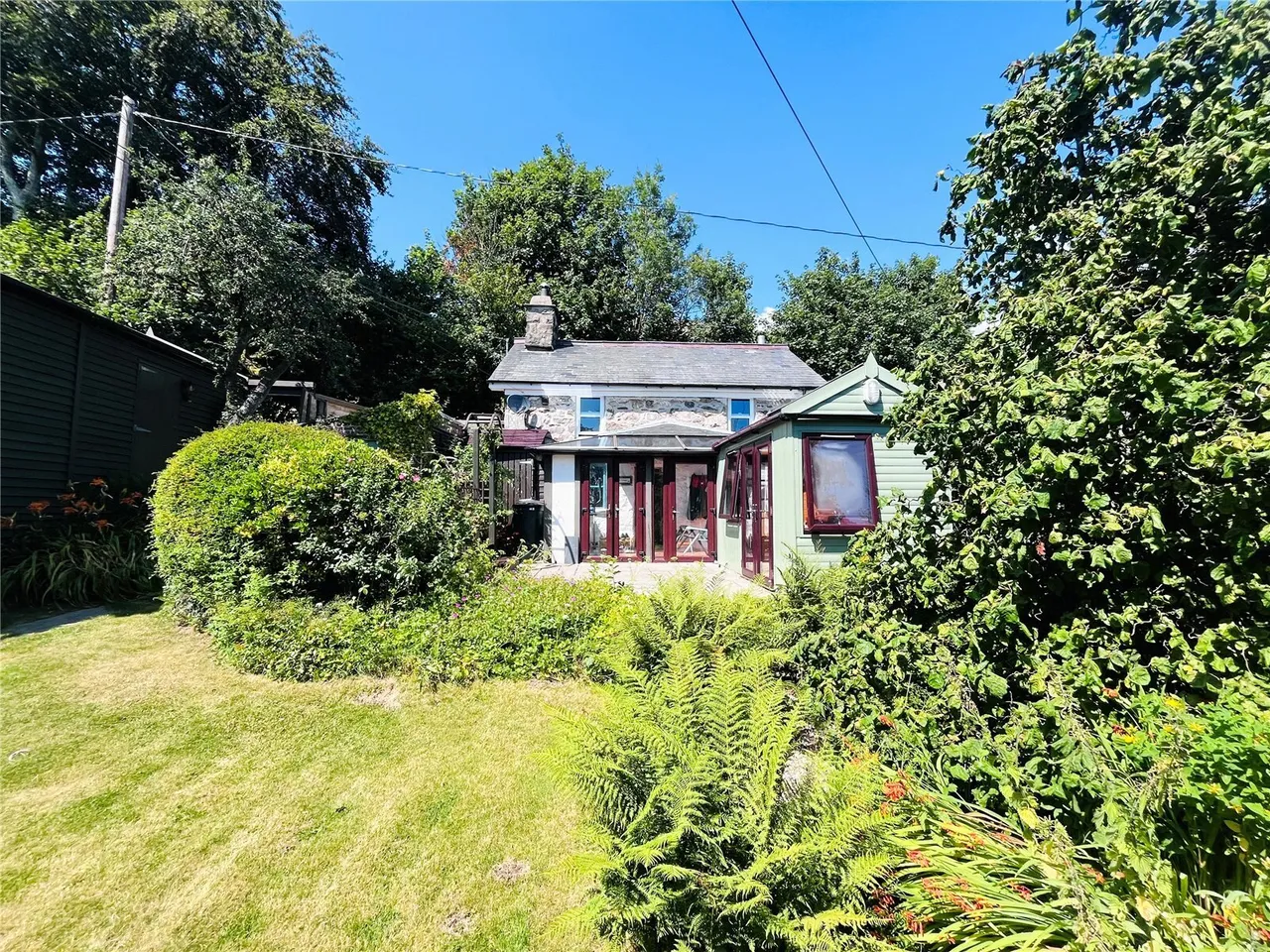 2 bed house for sale, Penmorfa, Porthmadog, LL49