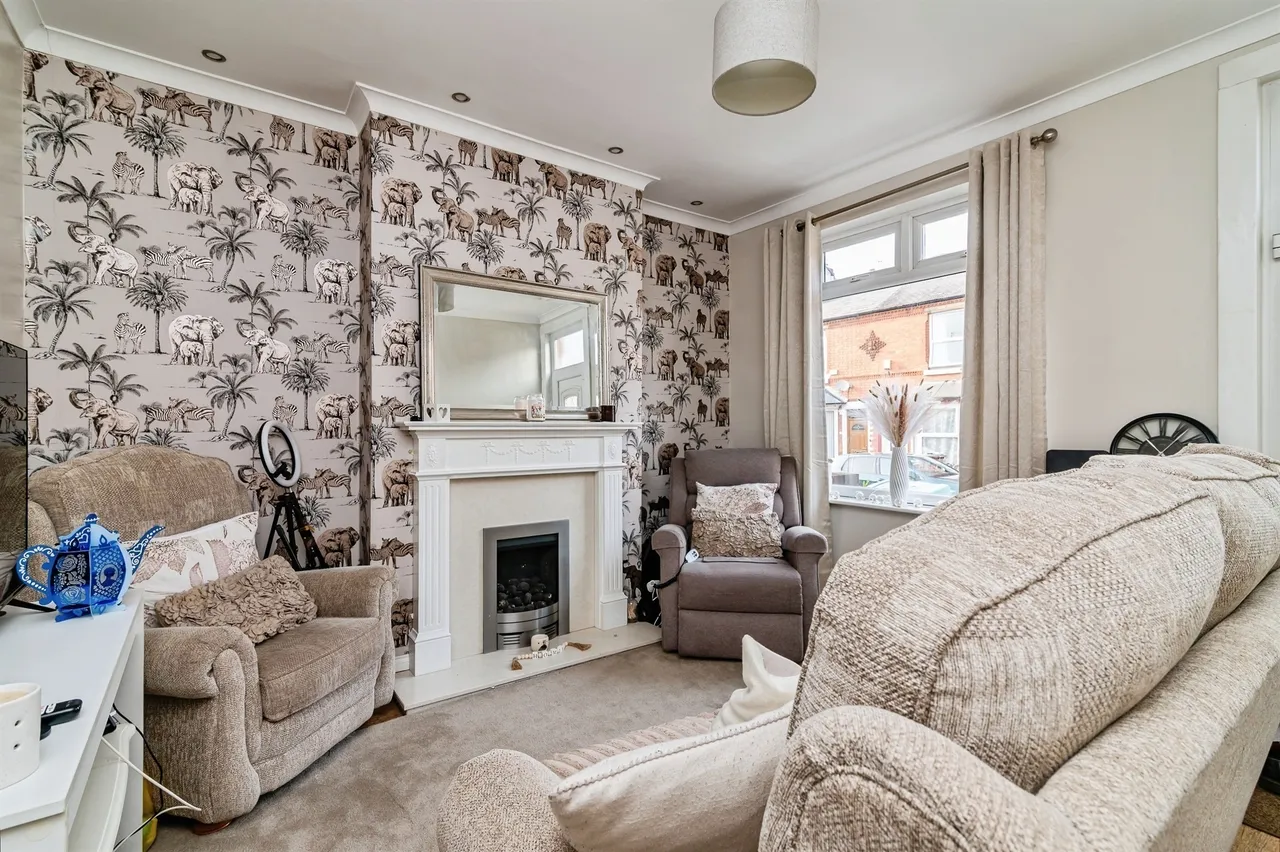 Logan Street, Nottingham, NG6, photo 3