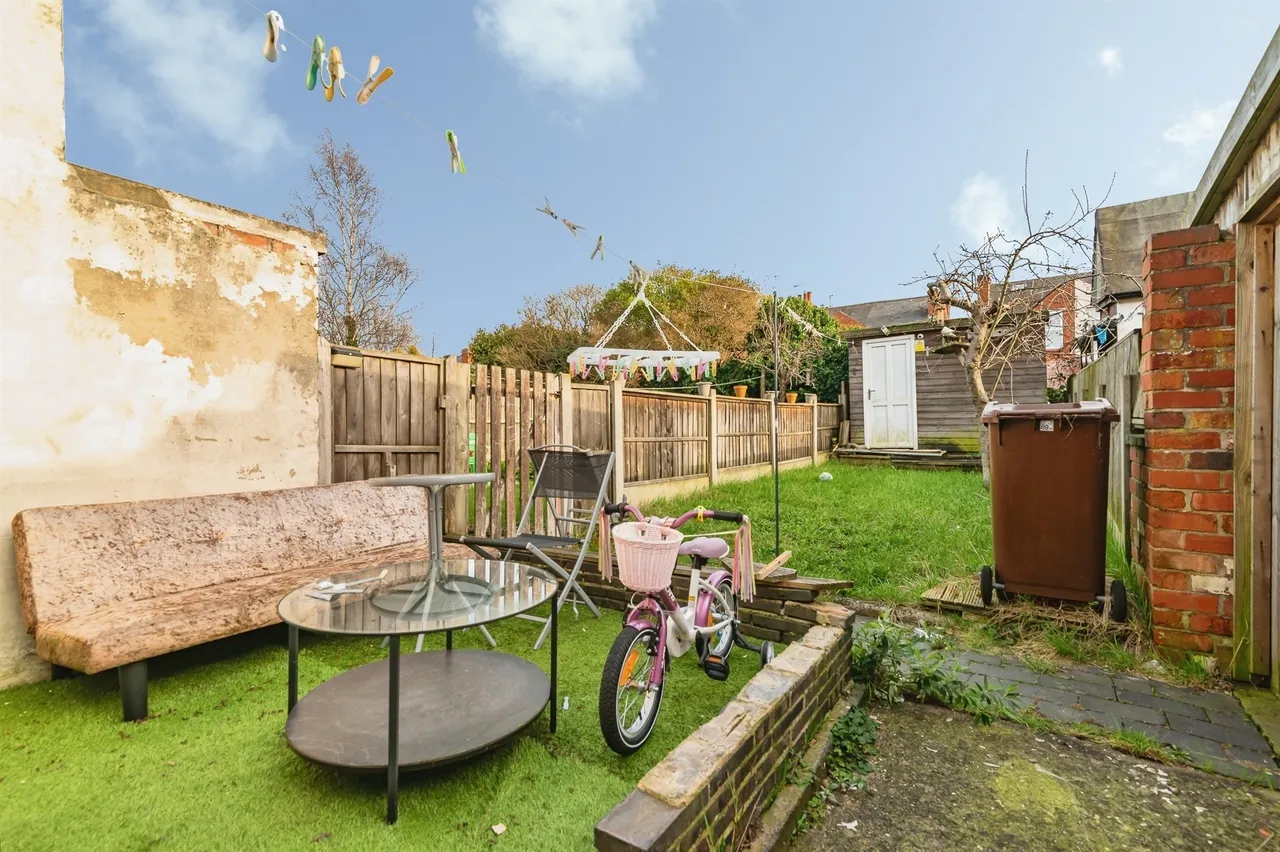 Logan Street, Nottingham, NG6, photo 11