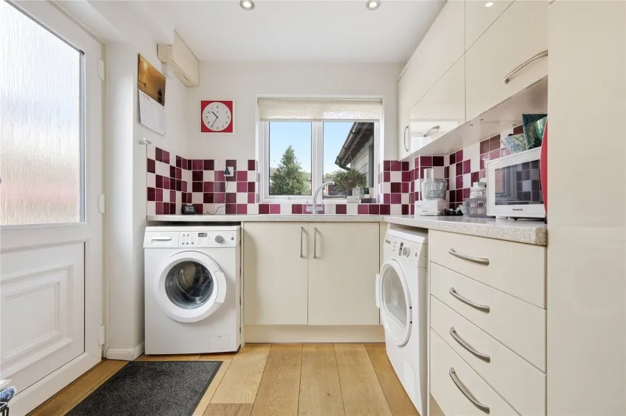 House Under Offer with 3 bedrooms in Saffron Walden, CB10, photo 17