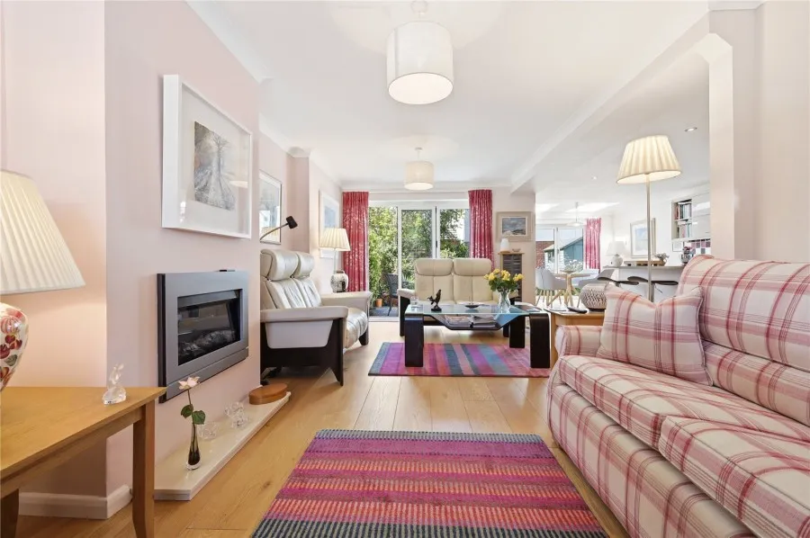 House Under Offer with 3 bedrooms in Saffron Walden, CB10, photo 4