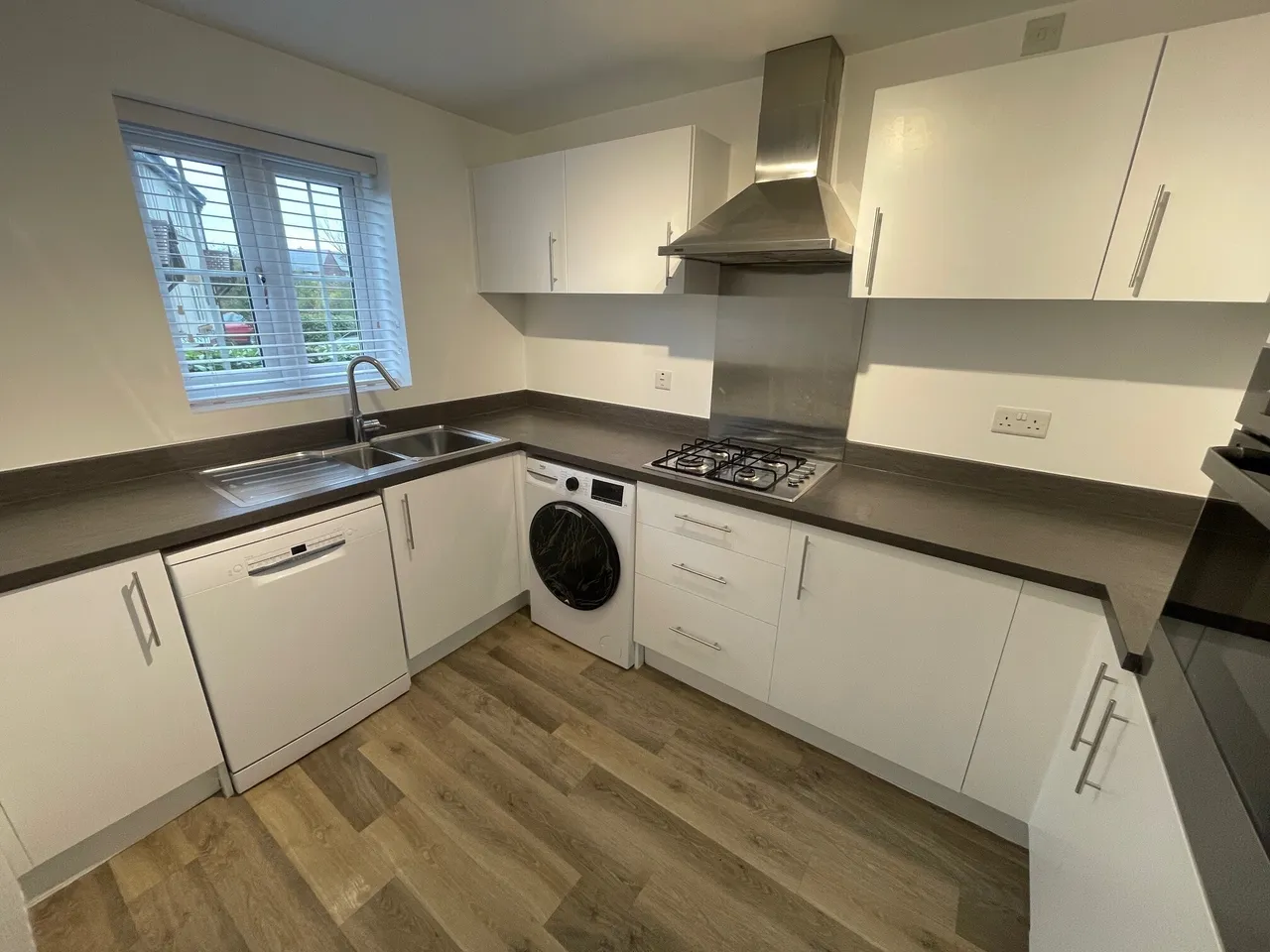 Caterham Crescent, Streethay, WS13, photo 3
