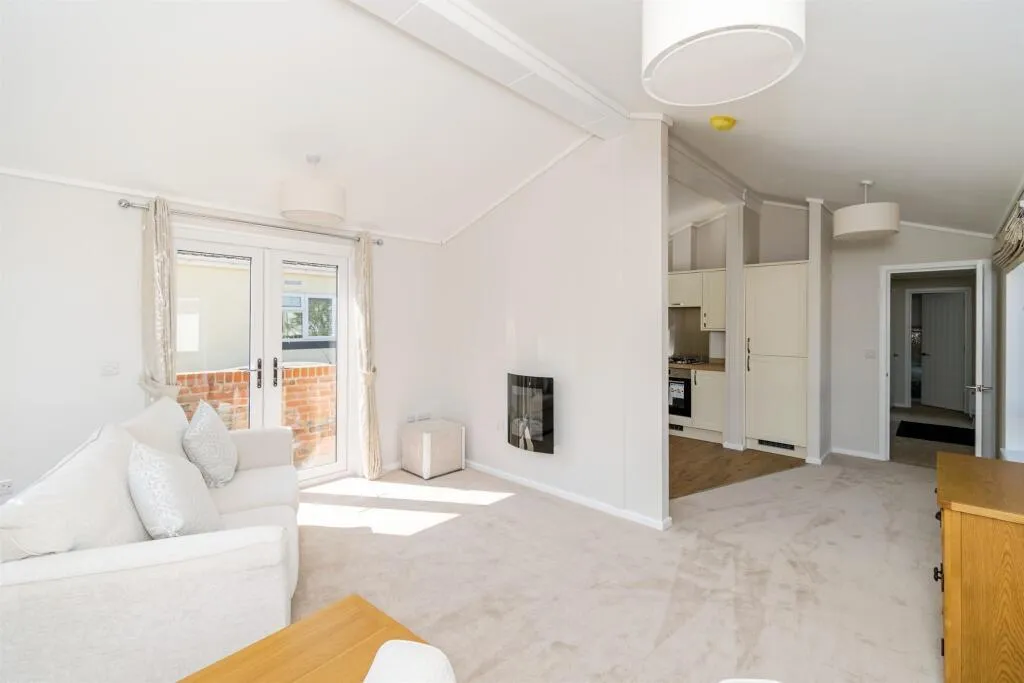Canada Road, West Wellow, SO51, photo 5