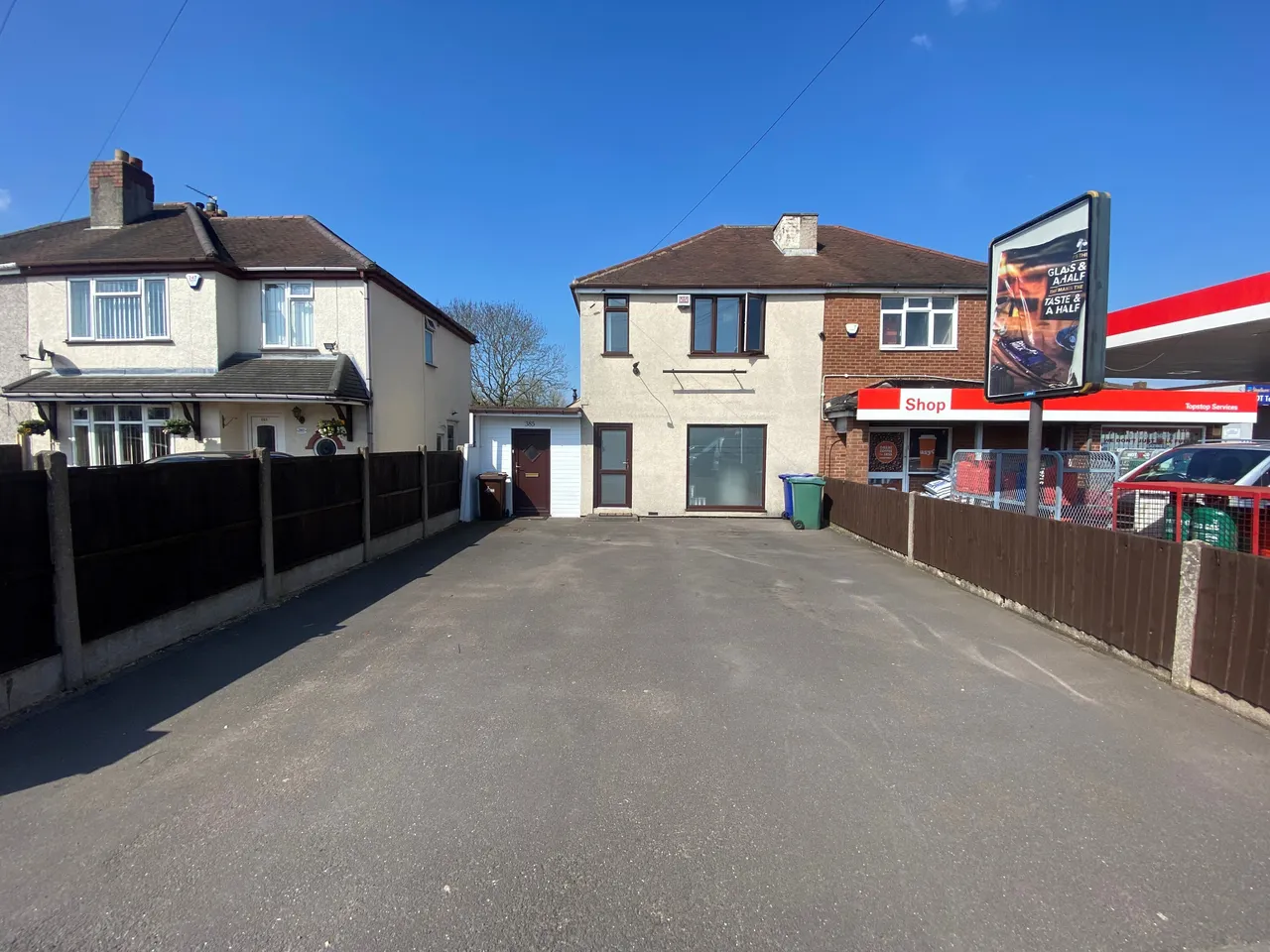 3 bed property to rent, Pye Green Road, Cannock, WS11