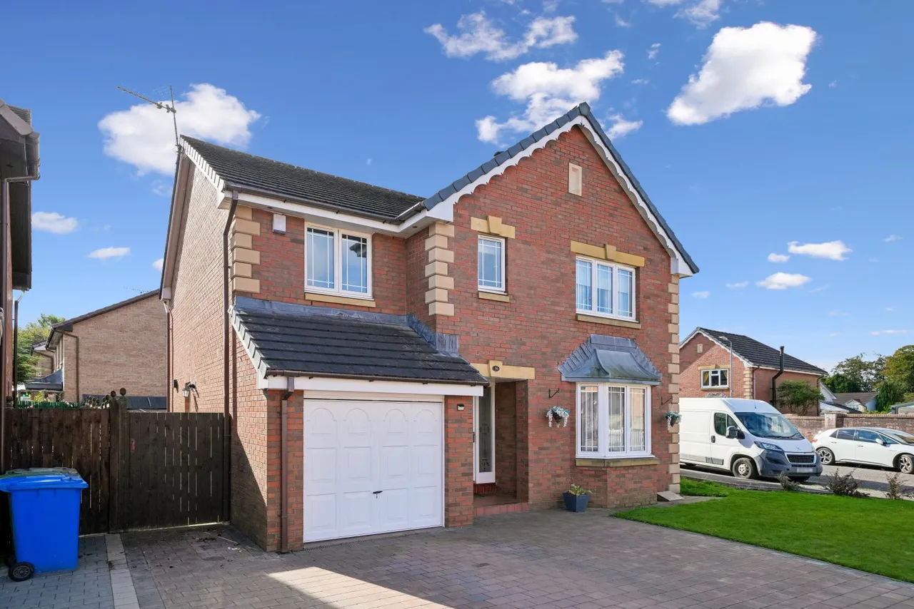 4 bed house for sale, Sanquhar Drive, Crookston, G53