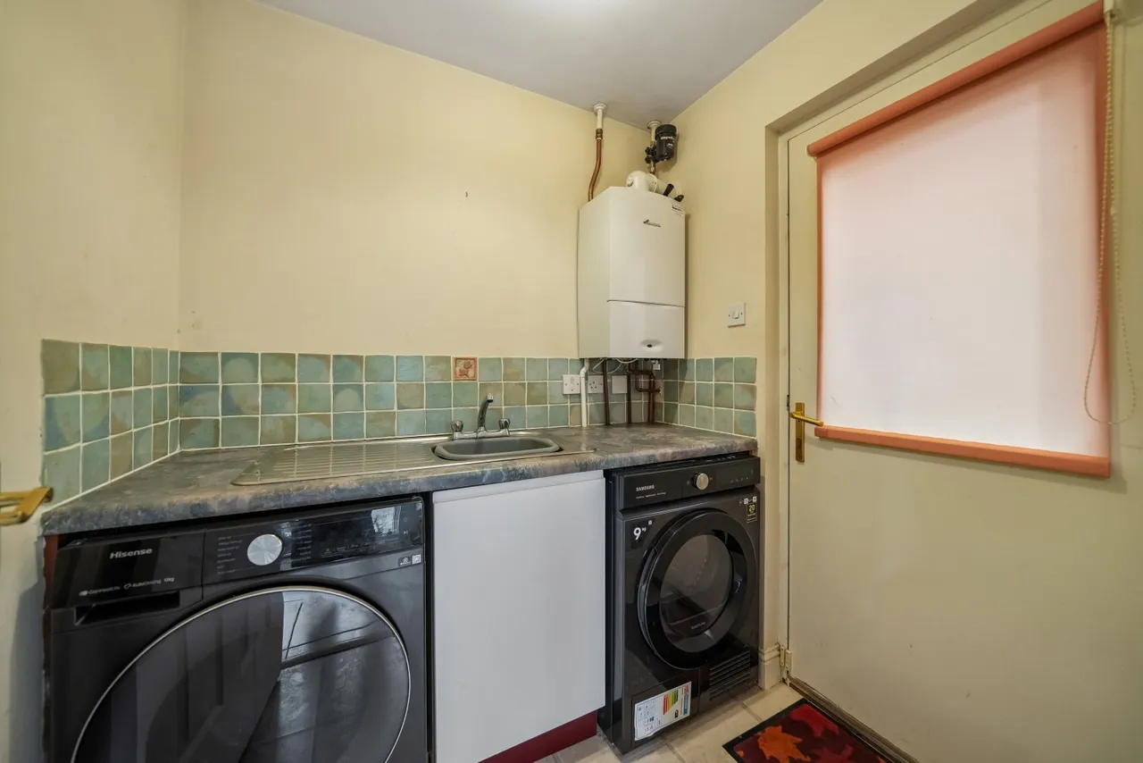 Sanquhar Drive, Crookston, G53, photo 10
