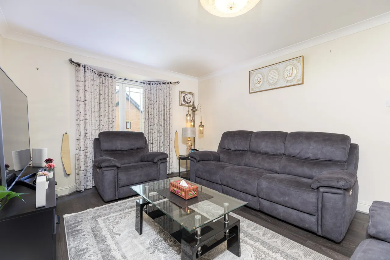 Sanquhar Drive, Crookston, G53, photo 4