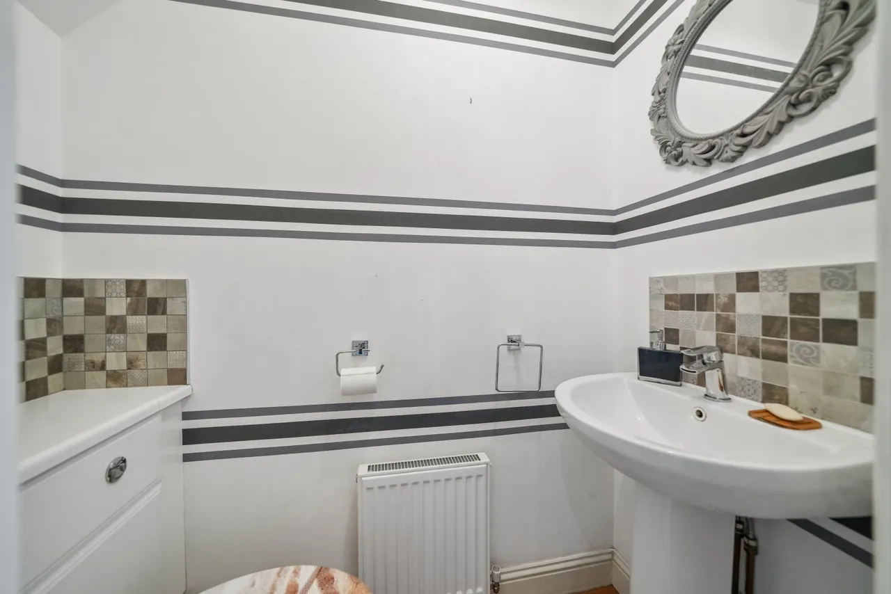 Sanquhar Drive, Crookston, G53, photo 11