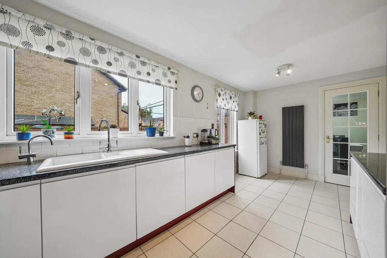 Sanquhar Drive, Crookston, G53, photo 8