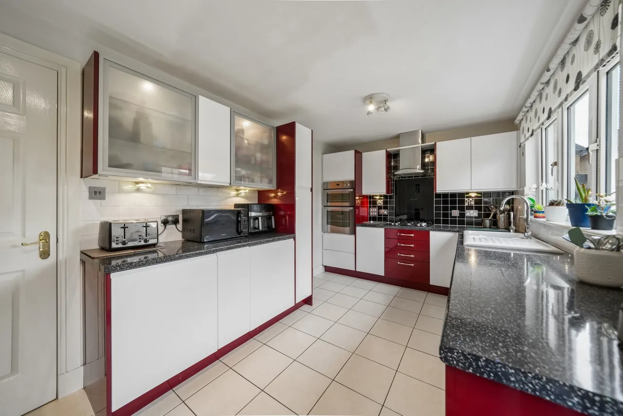 Sanquhar Drive, Crookston, G53, photo 5