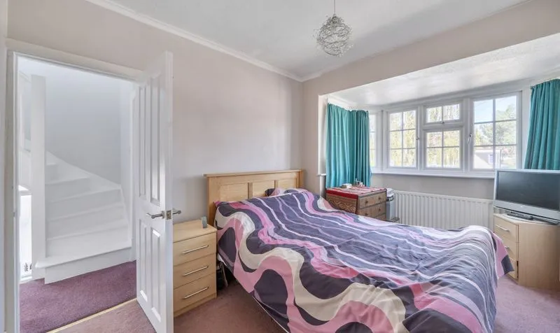 Eastdean Avenue, Epsom, KT18, photo 12