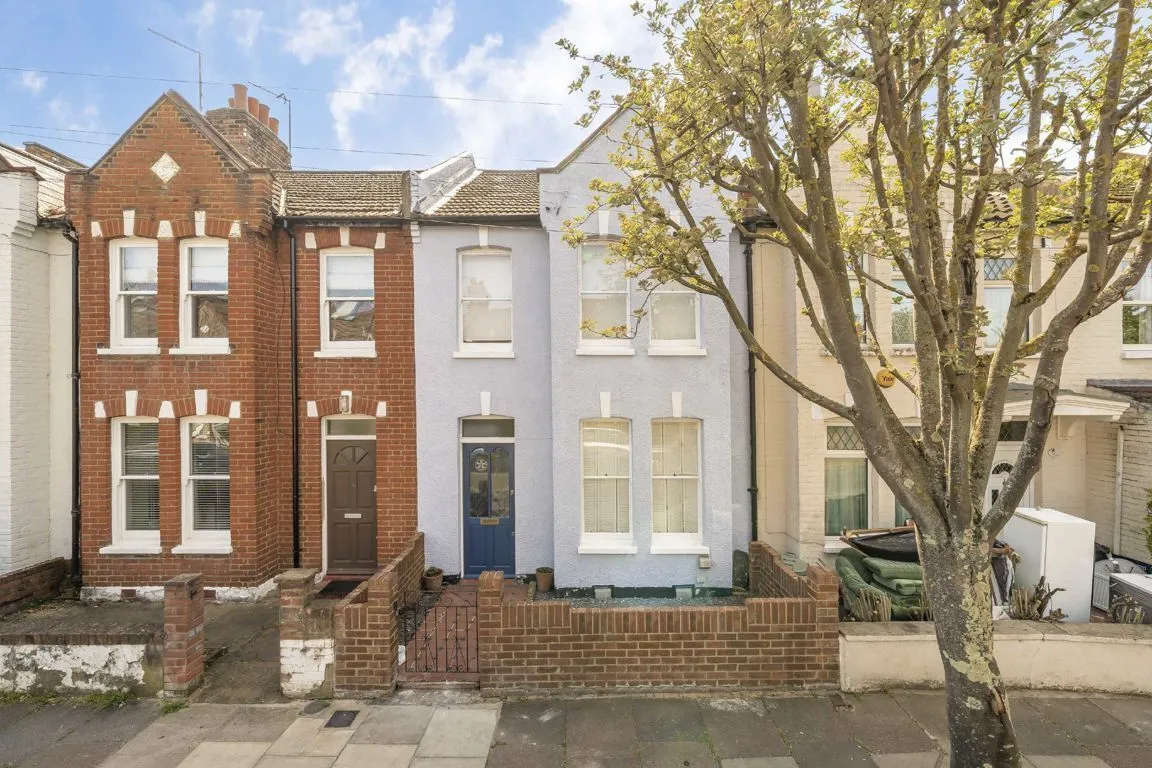 2 bed property for sale, Keble Street, SW17