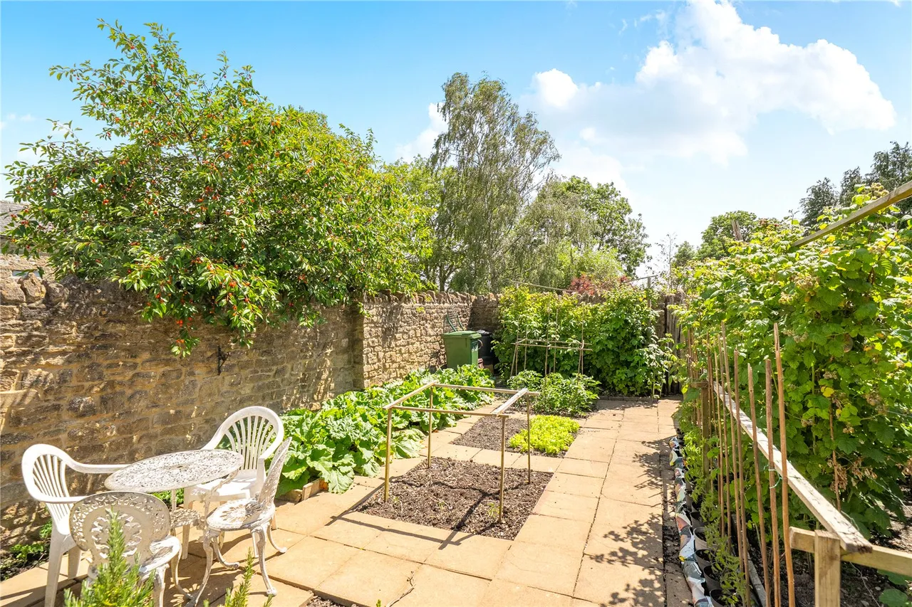 East Street, Martock, Somerset, TA12 6NG, photo 21