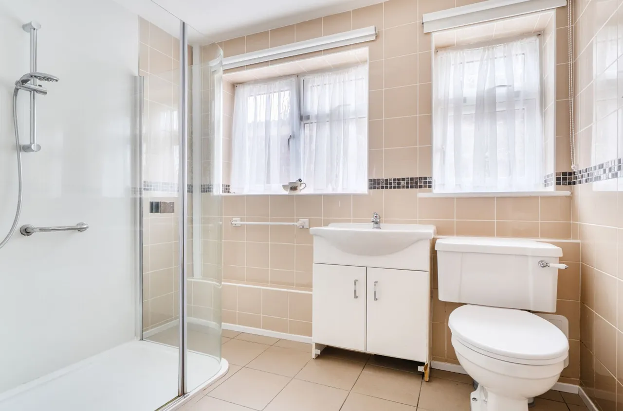 Oxford Close, West Wittering, PO20, photo 5