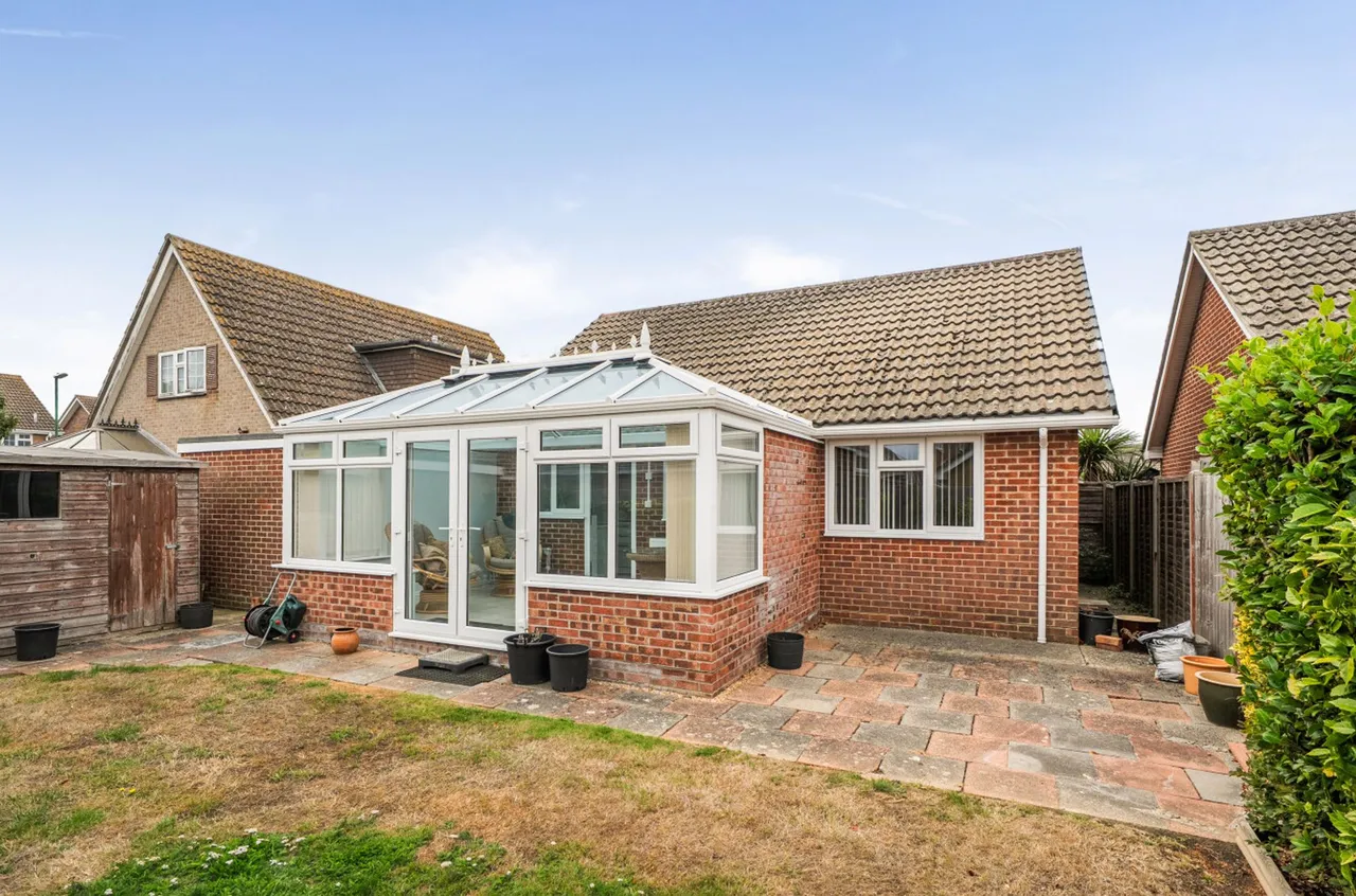 Oxford Close, West Wittering, PO20, photo 13
