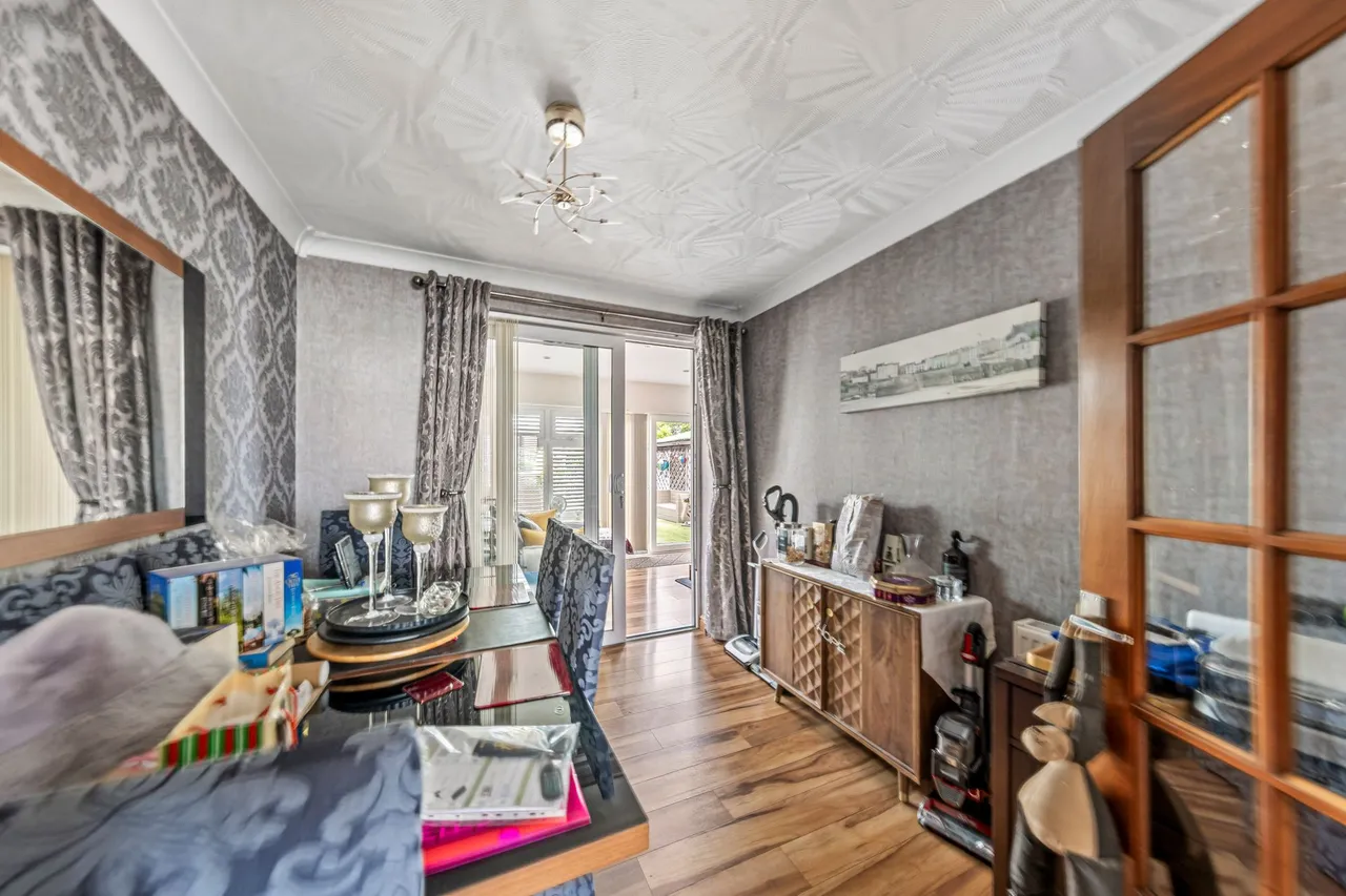 South Dale, Penketh, Warrington, WA5 2AD, photo 8
