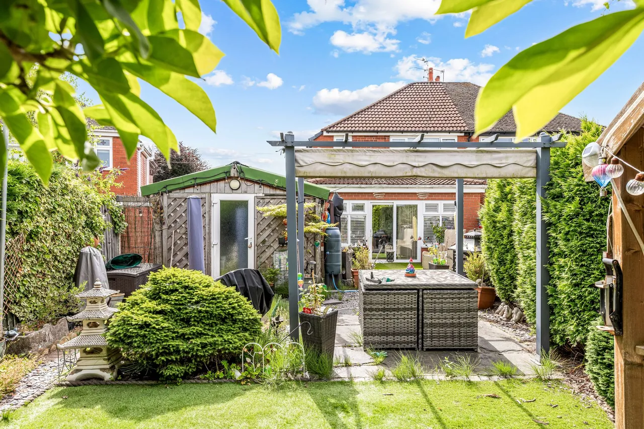 South Dale, Penketh, Warrington, WA5 2AD, photo 19