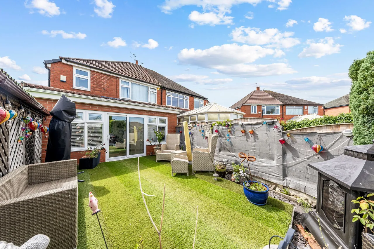 South Dale, Penketh, Warrington, WA5 2AD, photo 13