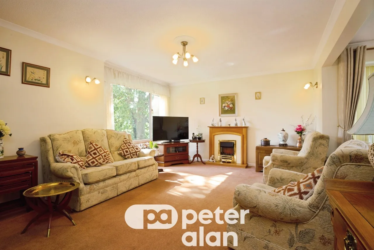 Foxwood Close, Newport, NP10, photo 4