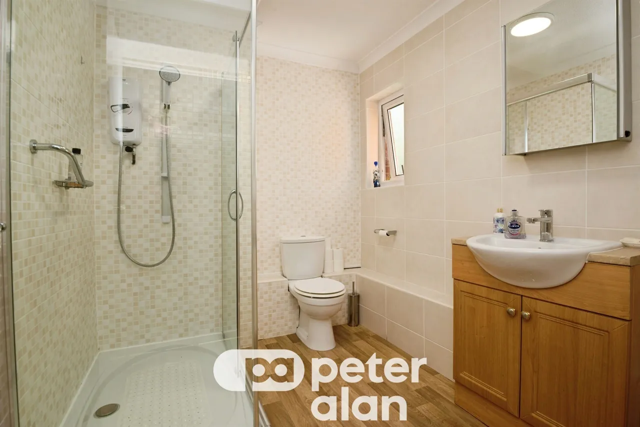 Foxwood Close, Newport, NP10, photo 9