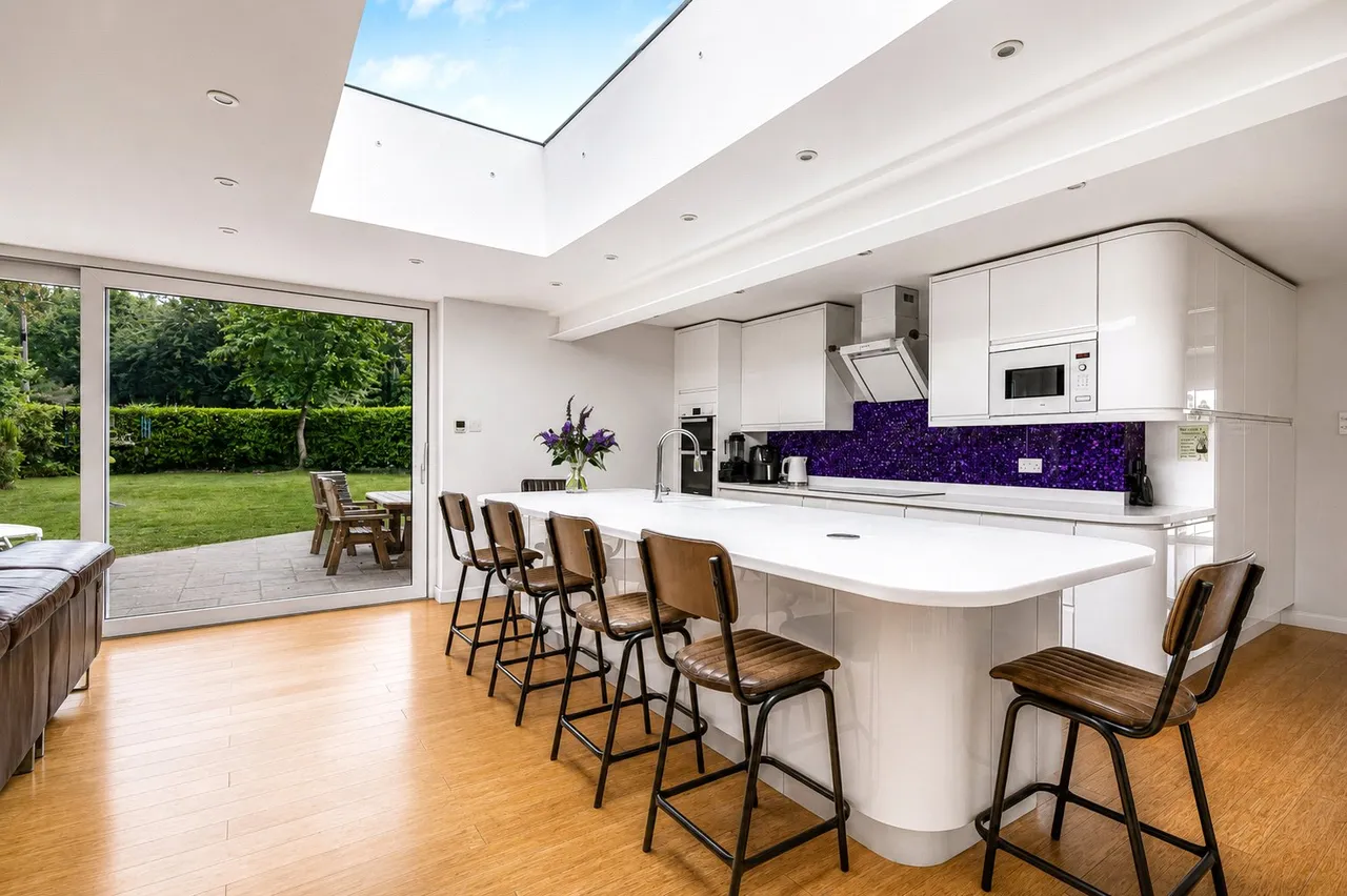 Elm Corner, Ockham, GU23, photo 2