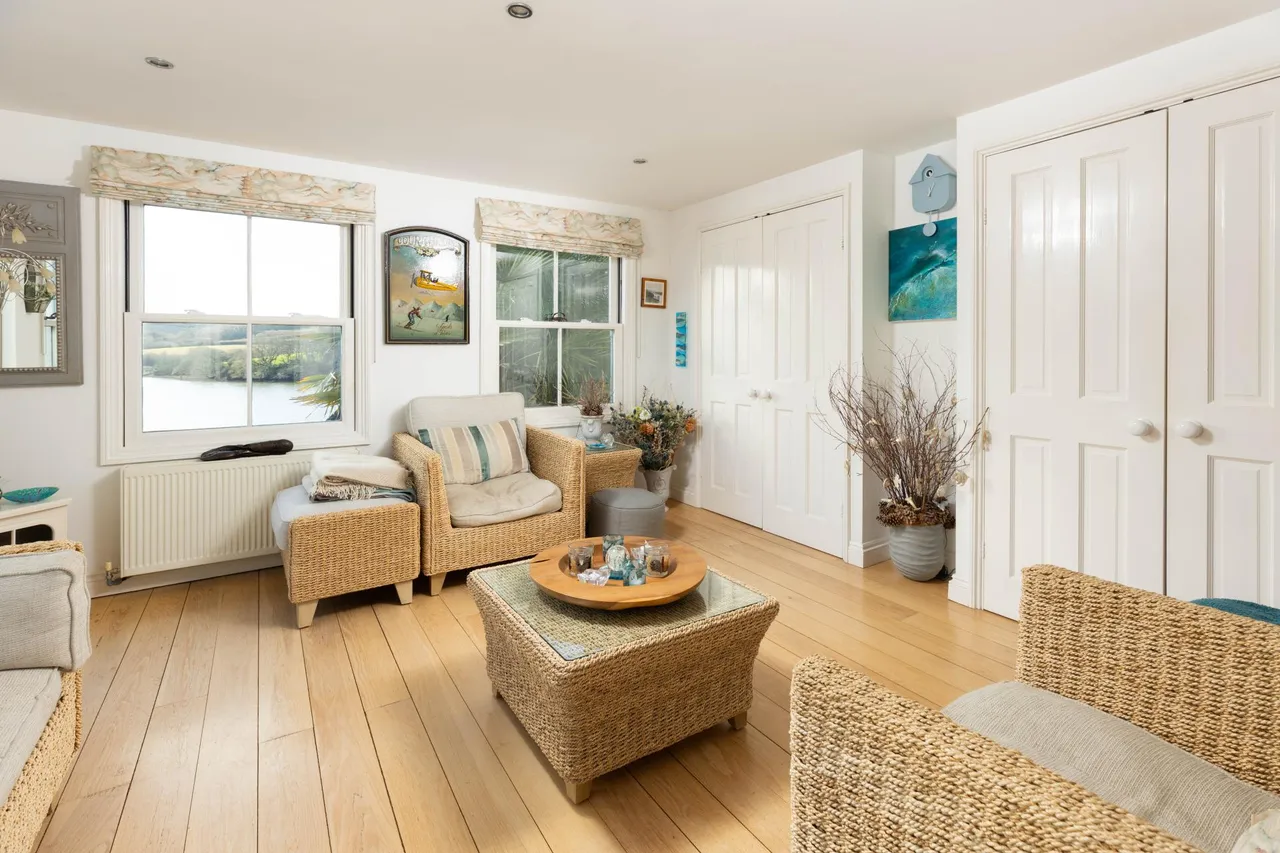 Detached home with incredible river views, Malpas, photo 5
